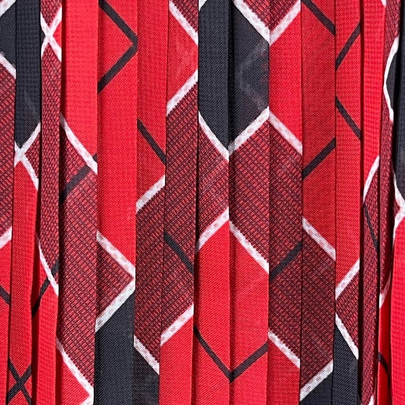 Women’s Plus Size Red Maxi Skirt Checkered Plaid Christmas Print Vintage Pleated - Picture 11 of 17